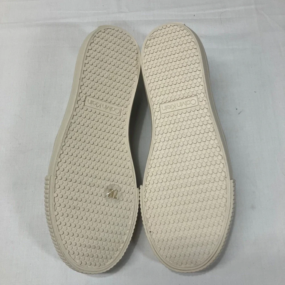 Calvin Klein KCPAILY Womens 7 Light Mint Green Slip On Sneakers Shoes Never Worn